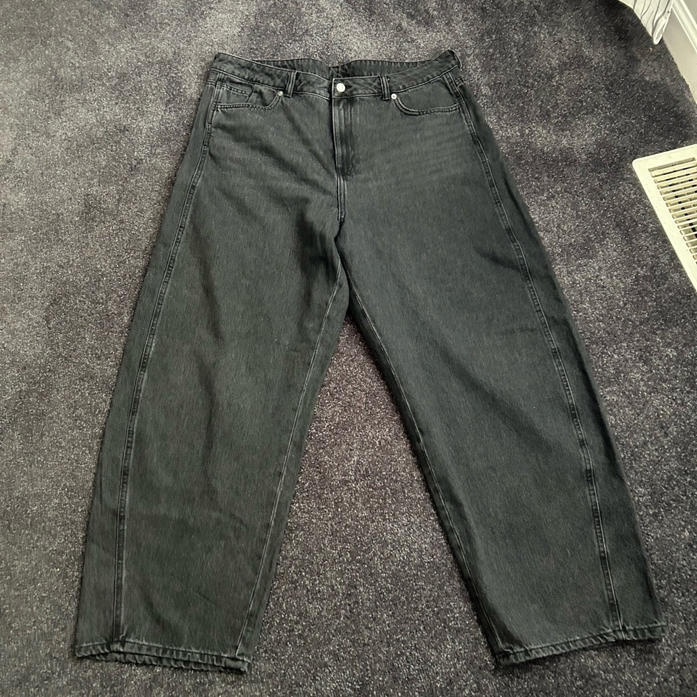 H&M Women's Straight Leg Jeans - Dark Gray